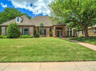 2401 Redvine Rd, Edmond, OK 73034
