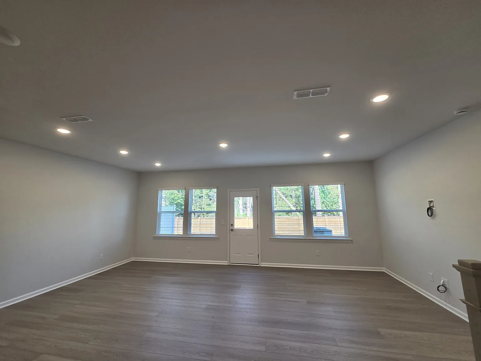 1507 Everton Ave — Photo 3
