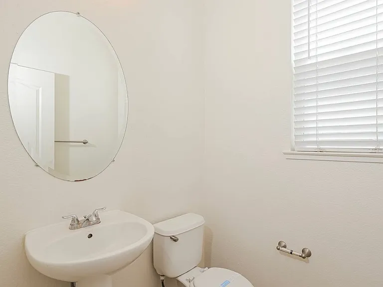 2742 Cobbler St — Photo 12