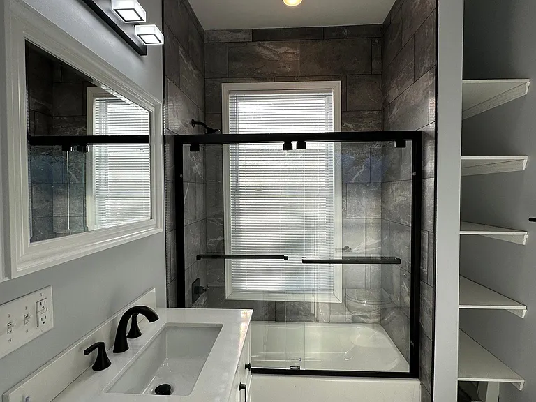 403 Oak St #3 — Photo 33