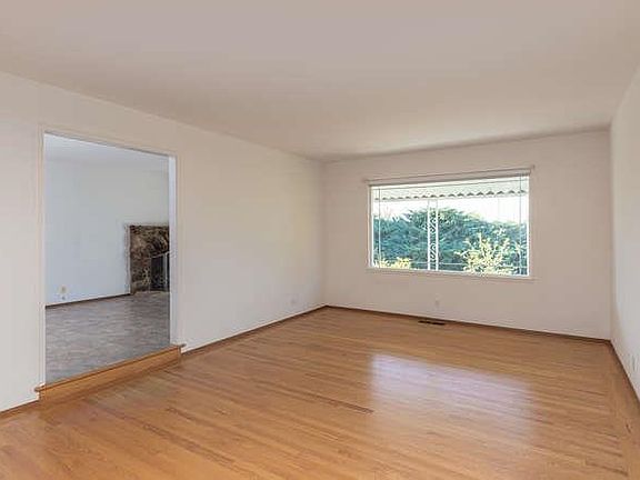 3rd image of 1469 Stone Creek Dr