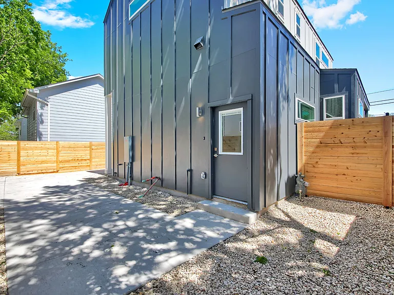 7204 Meador Ave #1 — Photo 4
