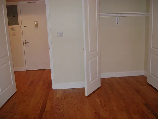 Rented by NY Space Finders Inc. | media 21