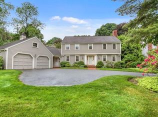 8 Charing Cros, Lynnfield, MA 01940