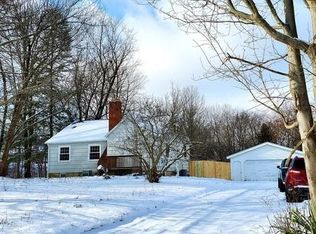 2912 S Hametown Rd, Barberton, OH 44203