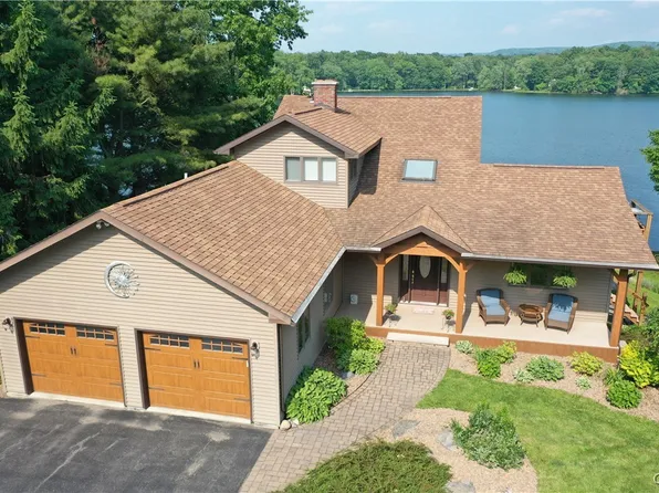 7530 Song Lake Rd, Tully, NY 13159