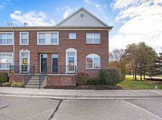 43014 Strand Dr, Sterling Heights, MI