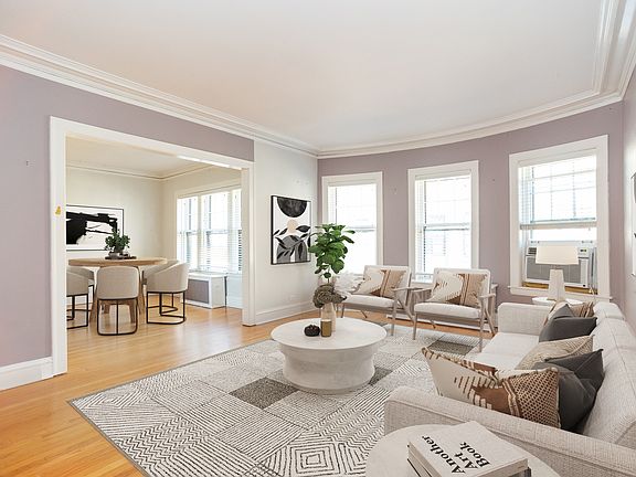 3rd image of 826 Michigan Ave #3B