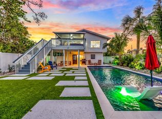 9207 Gulf Dr, Anna Maria, FL 34216