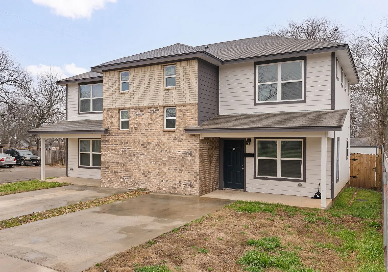 710 Parmer Ave — Photo 1