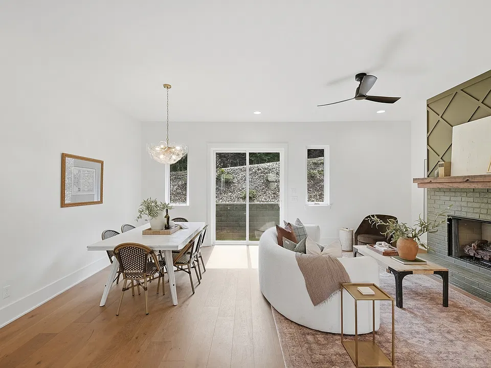 403 Druid Ln