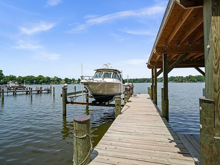 2942 Edgewater Dr — Photo 33