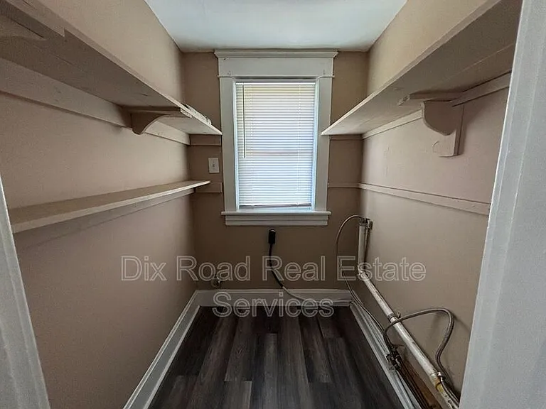 708 Elwood St — Photo 11