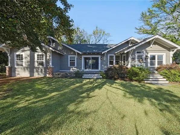 5084 School Rd, Virginia Beach, VA 23455