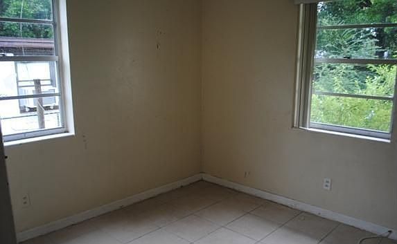 5th image of 5245 Janice Cir S