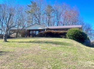 118 Hoover St NW, Lenoir, NC 28645