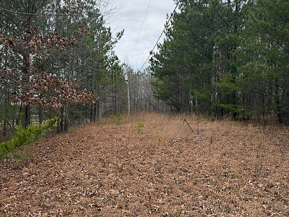 5th image of 305 Gaffney Ferry Rd