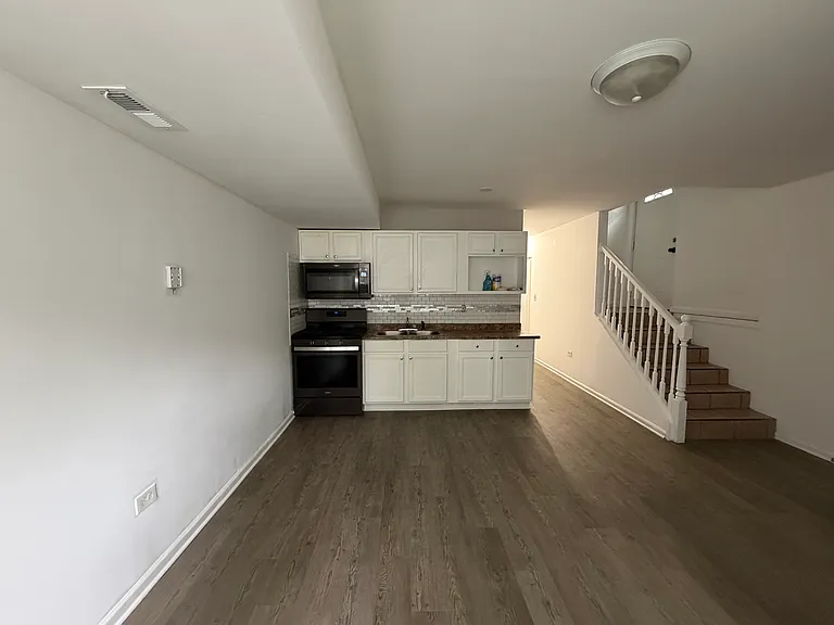 4049 W Crystal St #G — Photo 11