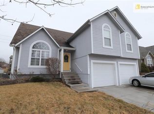 11723 N Charlotte St, Kansas City, MO 64155
