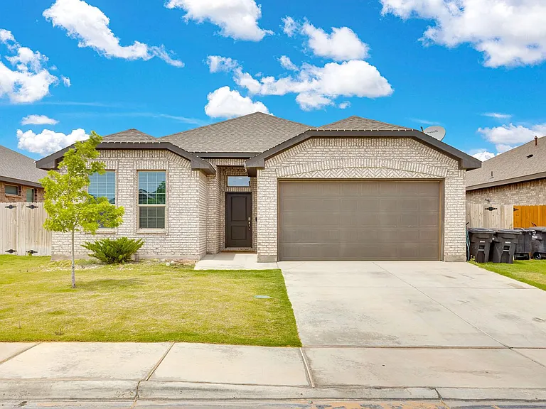 2305 Raleigh Point Dr — Photo 1
