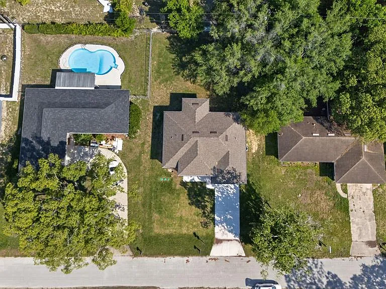 922 N Fairbairn Dr — Photo 6