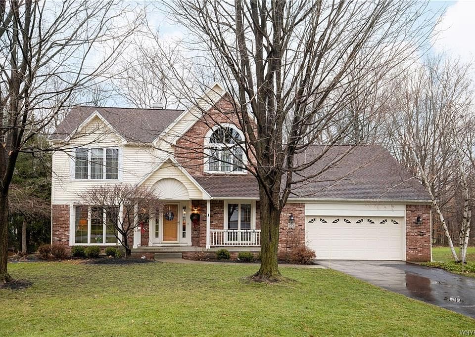 1st image of 135 Squire Dr
