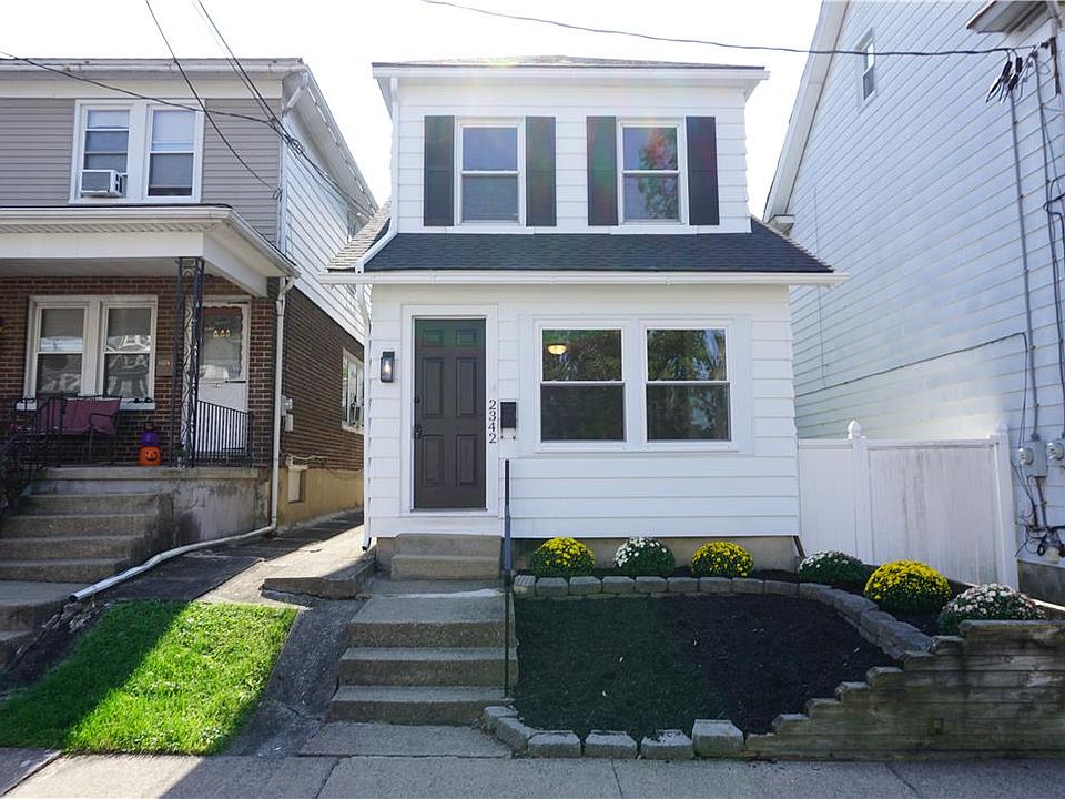 1st image of 2342 Forest St