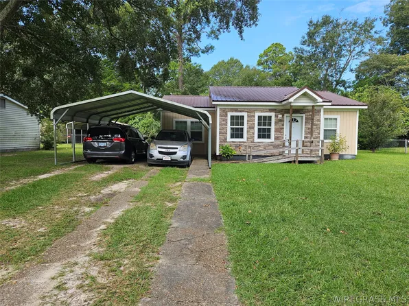 1210 Bradley Rd, Dothan, AL 36301