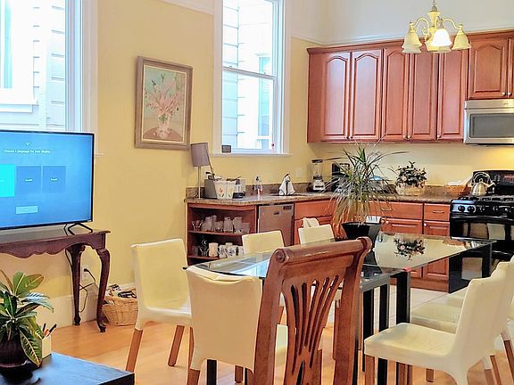 4th image of 1262 Fulton St #B