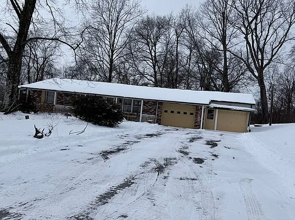 267 Pizza Barn Rd, Blairsville, PA 15717