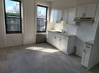 1923 Linden St APT 3R, Ridgewood, NY 11385