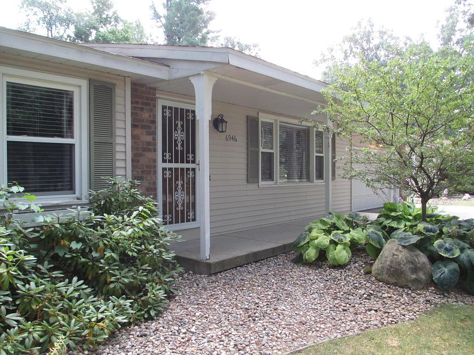 1st image of 6946 Pinebrook Dr