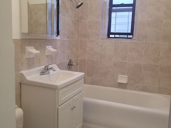 5th image of 275 Linden Blvd APT D12