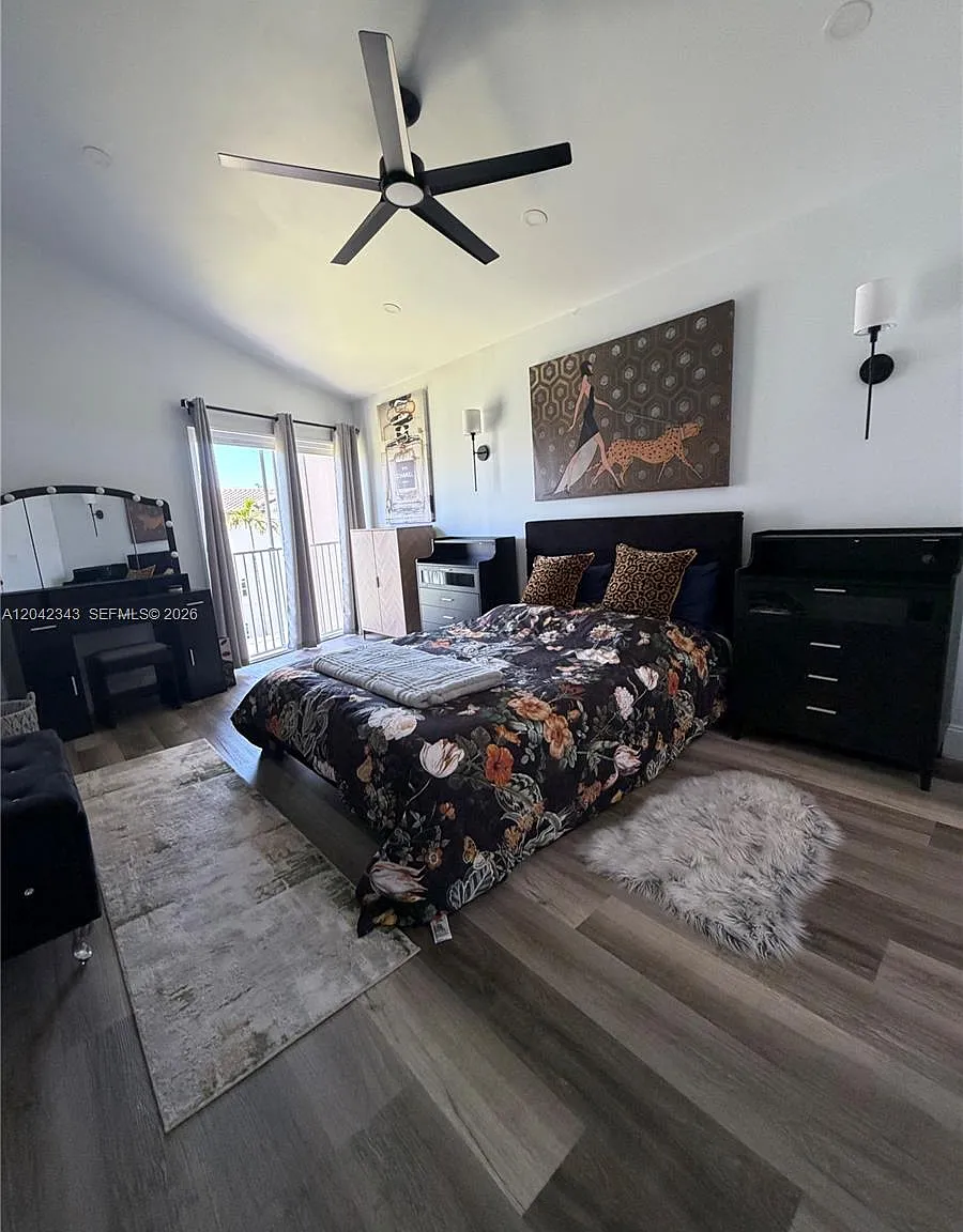 Village By The Sea Condo — Photo 3