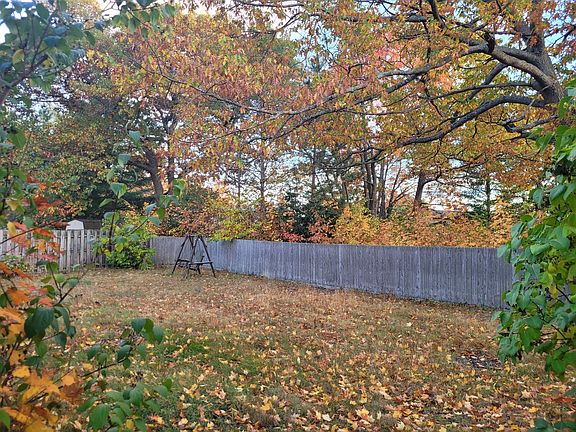 3rd image of 61 Partridge Dr