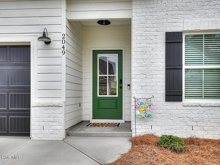 2049 Warbler Dr — Photo 4
