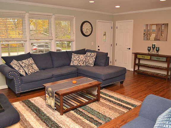 2nd image of 225 Freeport Dr