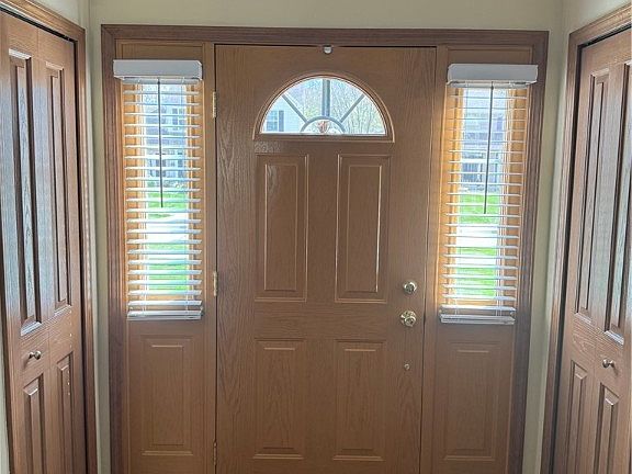 2nd image of 27054 Glenside Ln