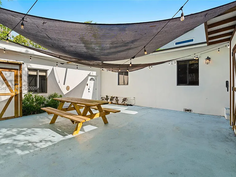 3134 Carter St #1 — Photo 35