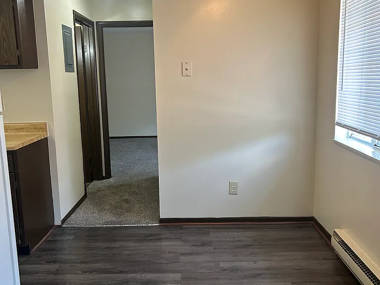 5346 Southgate Blvd #8 — Photo 4