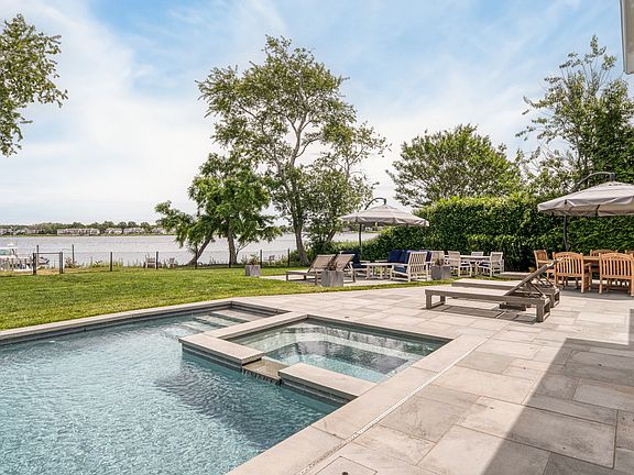 4th image of 82 Harbor Dr
