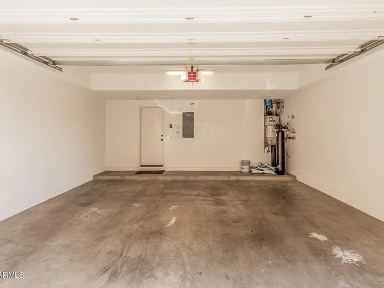 5550 N 16th St #114 — Photo 27