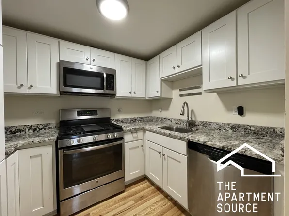 2501 N Kimball Ave #G, Chicago, IL 60647