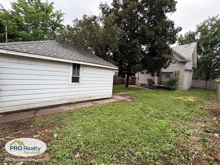 826 Thomas Ave — Photo 23