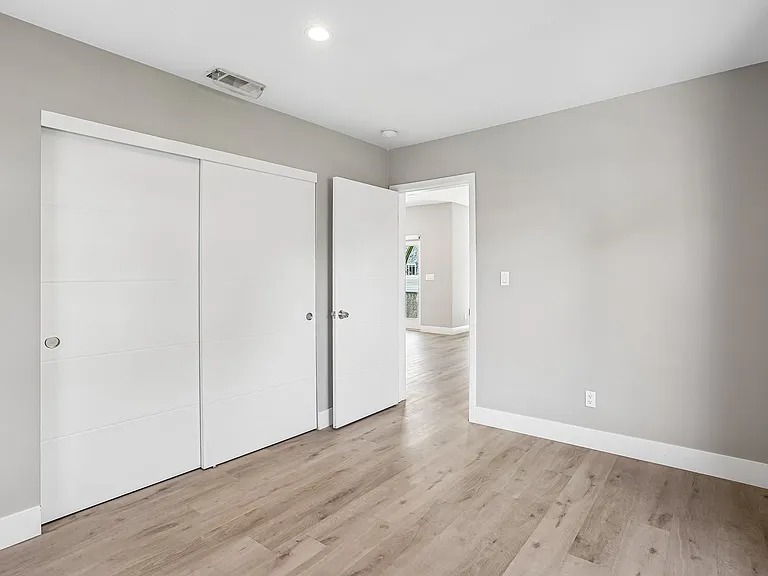 7007 Arlington Ave — Photo 11
