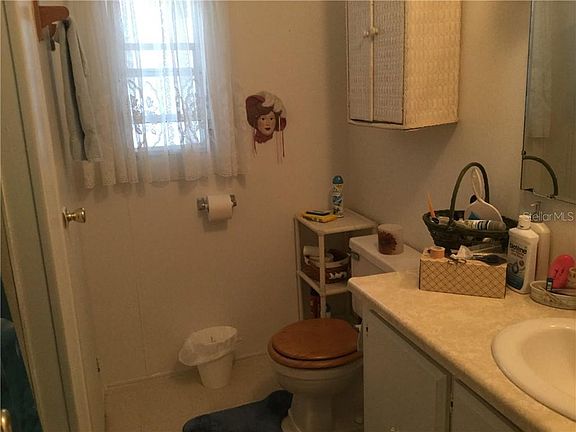 2nd image of 542 Parkwood Ave