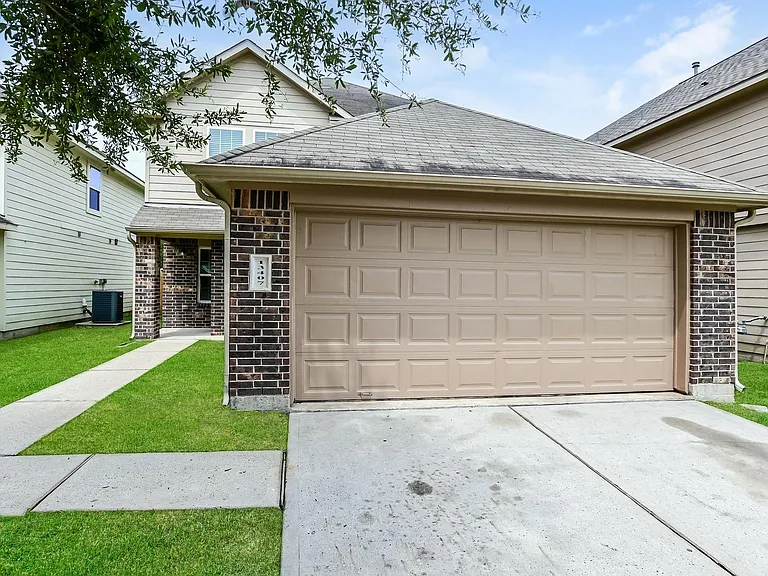 13407 Ella View Ln — Photo 2