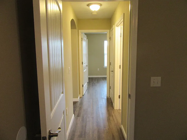 1517 Delaware Ave — Photo 33