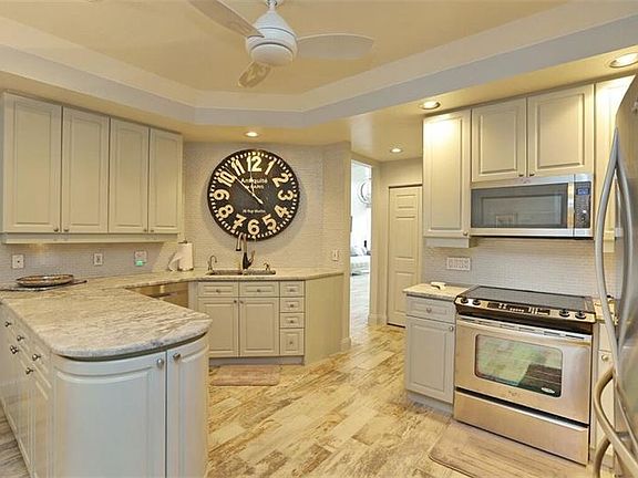3rd image of 1705 Starling Dr #1705