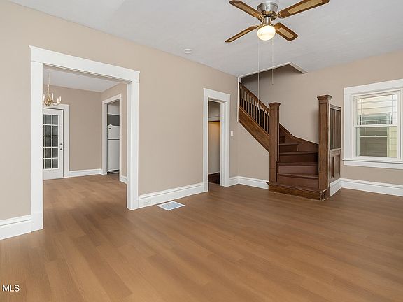 4th image of 9 Lawn Avenue